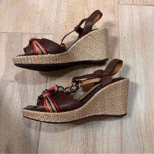 Nurture by Lamaze beaded corded Epradilles  size 7